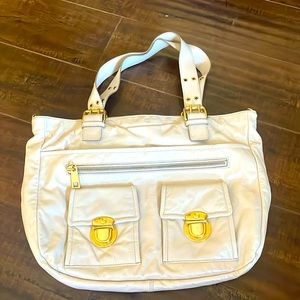 MARC JACOBS LARGE BAG W GOLD ACCENTS